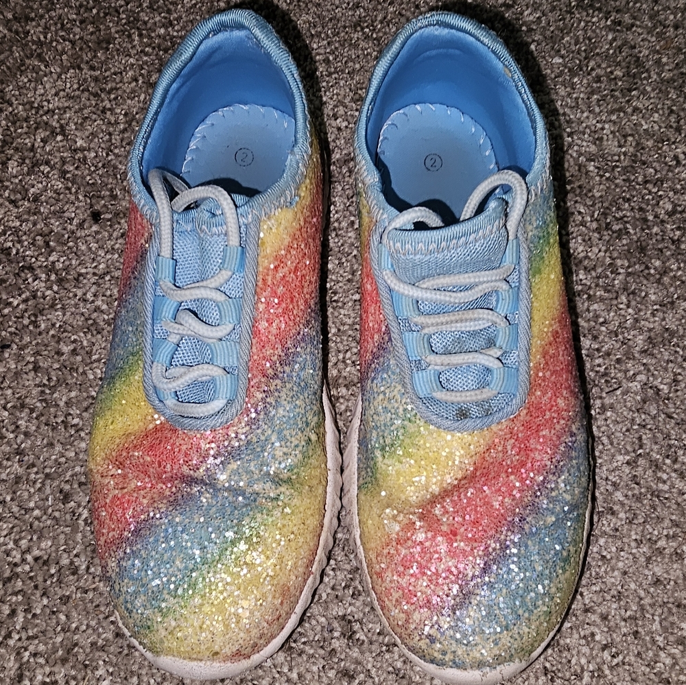 Kids shoes size 2